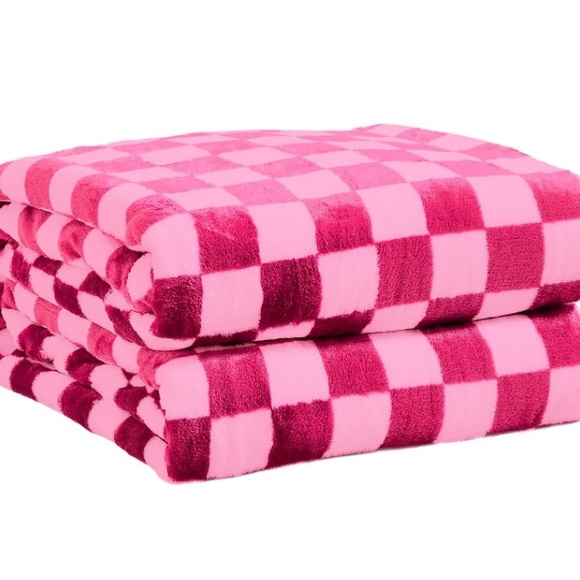 Hot Pink Checkered Fleece - Picture 2 of 2